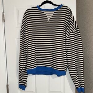 FREE PEOPLE SWEATSHIRT